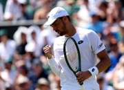 开云体育APP下载-法网完胜温网，西西帕斯扛起全队