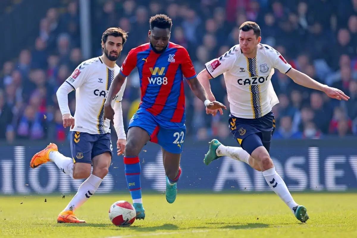 狼队主场继续不败纪录，战胜水晶宫