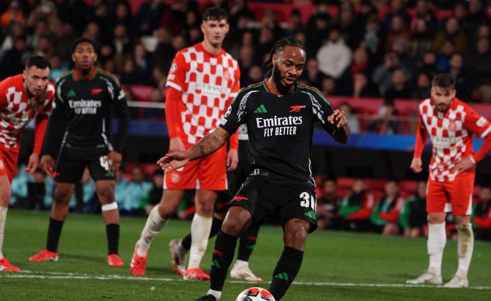 锋线球员遭重伤,球队提前调整阵容 锋线球员遭重伤,球队提前调整阵容