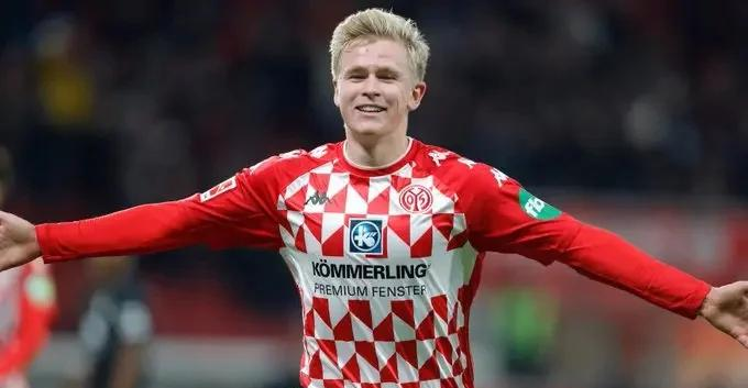 关于美因茨遭逢尴尬失利,降级区重围的信息 关于美因茨遭逢尴尬失利,降级区重围的信息