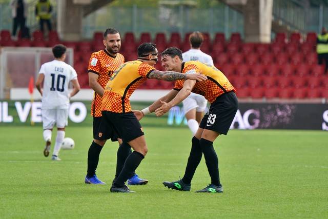 关于马洛卡表现不俗客场夺分冲向中游名次的信息 关于马洛卡表现不俗客场夺分冲向中游名次的信息