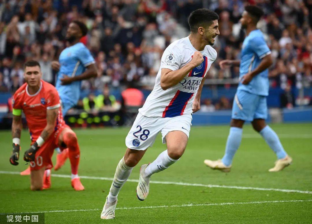 兰斯葬送点球，特鲁瓦客场劫取三分的简单介绍