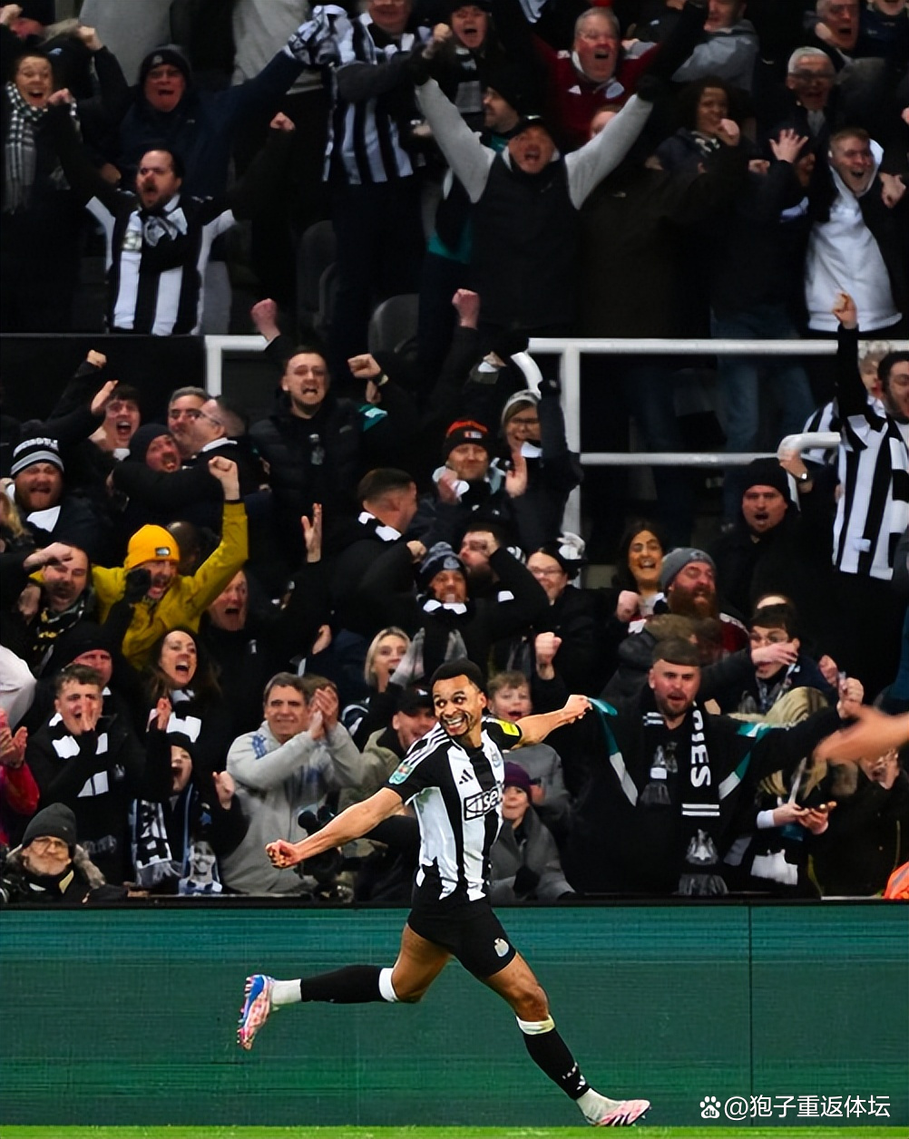 关于阿森纳遭遇困境,英格兰足球联赛前景黯淡!的信息 关于阿森纳遭遇困境,英格兰足球联赛前景黯淡!的信息