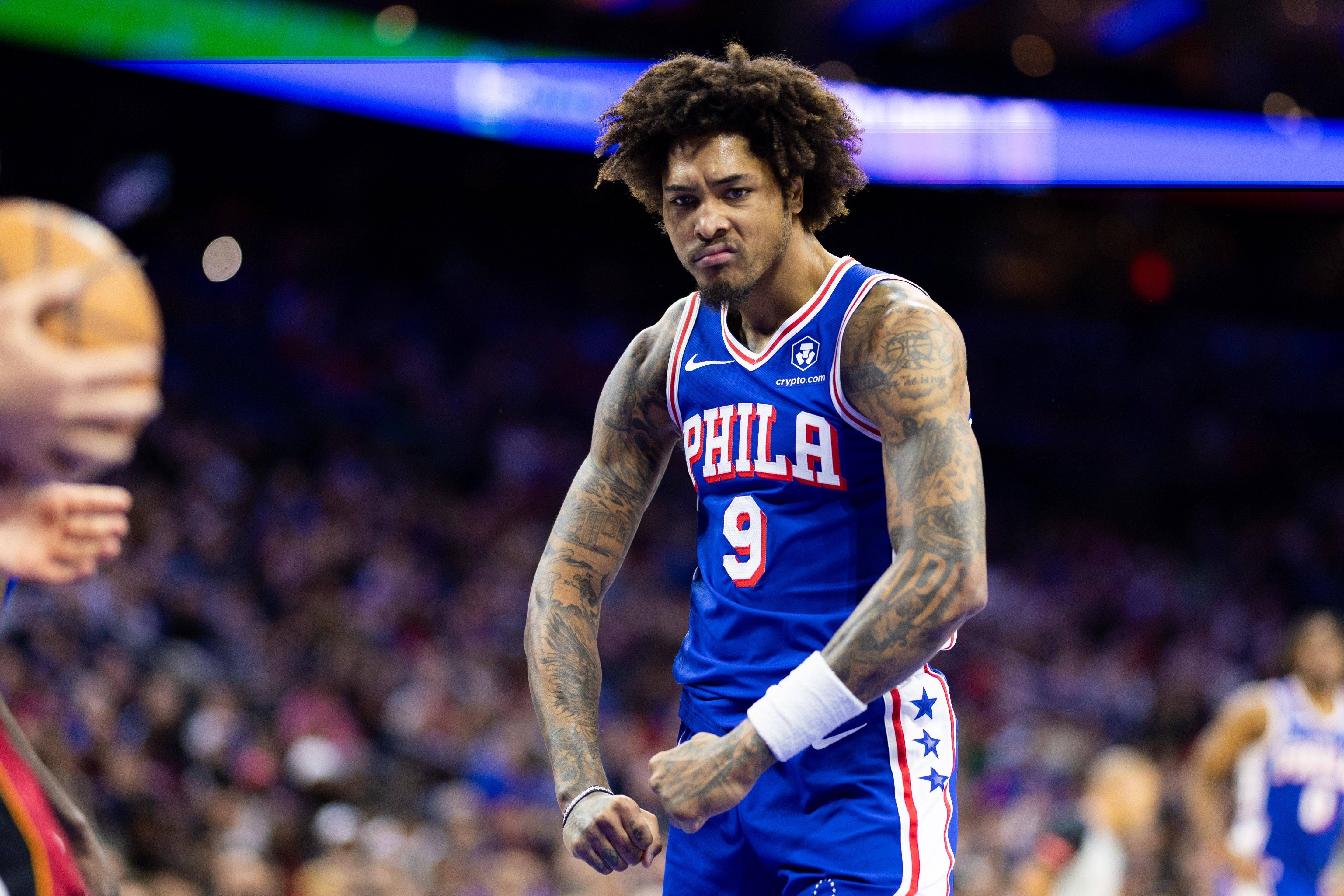 包含球队签下自由球员增强阵容,备战新赛季的词条 包含球队签下自由球员增强阵容,备战新赛季的词条