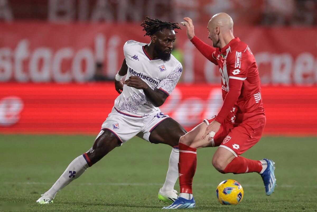 佛罗伦萨主场风暴,对手束手无策的简单介绍 佛罗伦萨主场风暴,对手束手无策的简单介绍