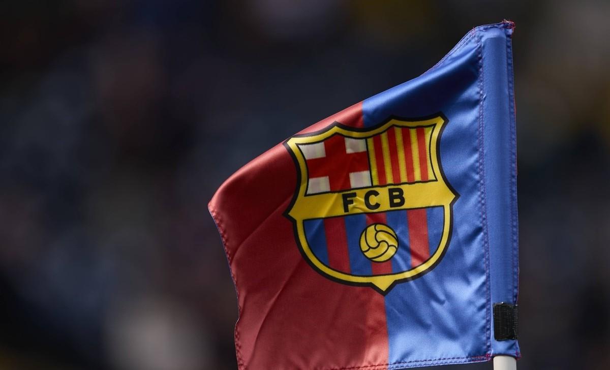 巴塞罗那宣布签下新后卫,弥补后防漏洞的简单介绍 巴塞罗那宣布签下新后卫,弥补后防漏洞的简单介绍