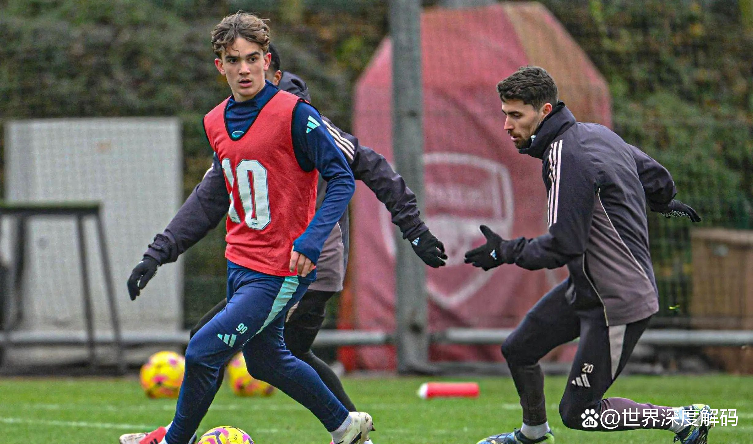 包含阿森纳球员间关系紧张!队内冲突不断的词条 包含阿森纳球员间关系紧张!队内冲突不断的词条