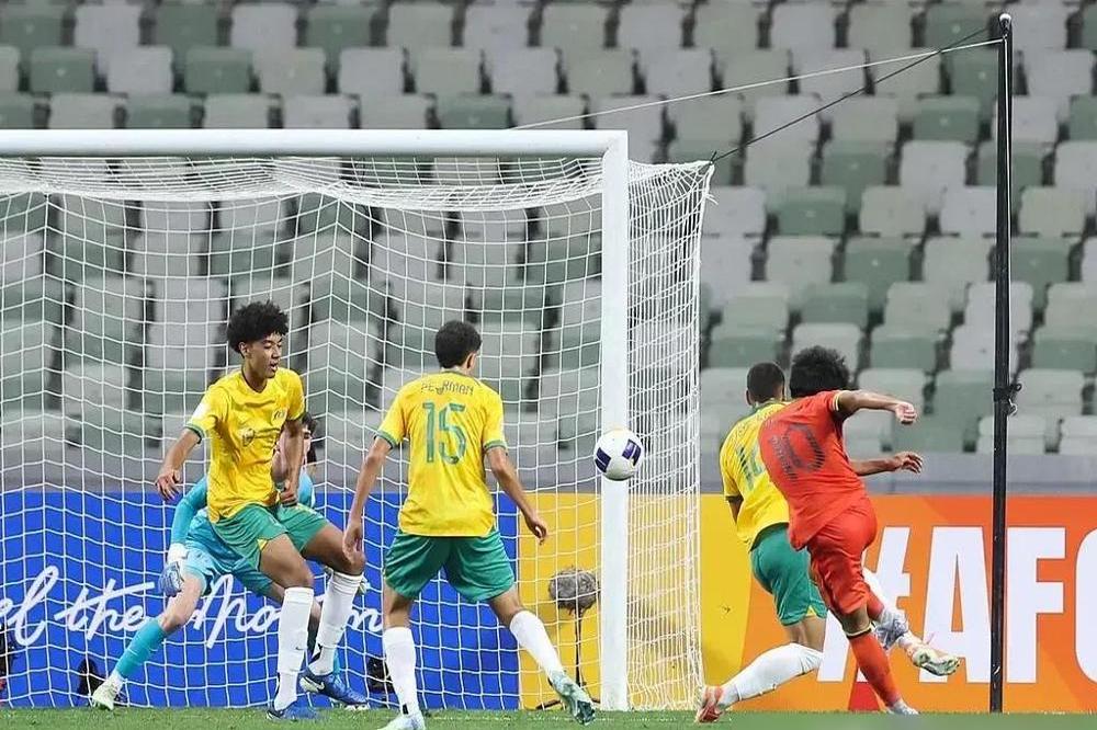 亚洲足球联赛的激烈对抗持续进行 亚洲足球联赛的激烈对抗持续进行