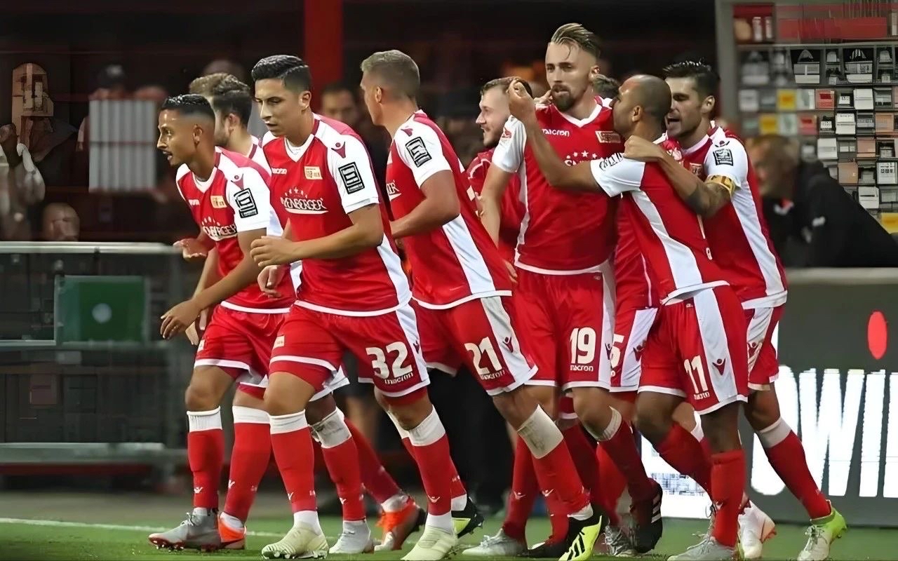 包含拜仁慕尼黑迎战强敌,全队备战全力以赴的词条 包含拜仁慕尼黑迎战强敌,全队备战全力以赴的词条