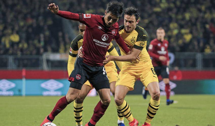 包含凯泽斯劳滕主场作战,球迷呐喊助威的词条 包含凯泽斯劳滕主场作战,球迷呐喊助威的词条