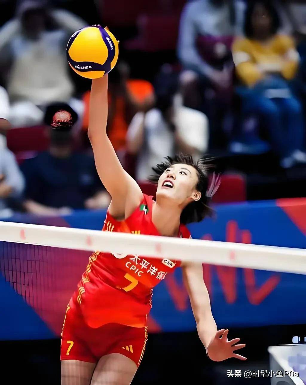 罗马尼亚女排队员合力拼搏,取得胜利的简单介绍 罗马尼亚女排队员合力拼搏,取得胜利的简单介绍