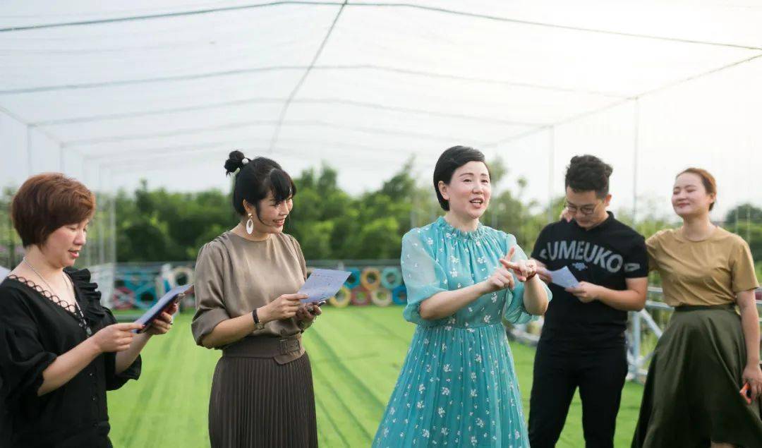 队长带领全队取得胜利,展现领袖魅力 队长带领全队取得胜利,展现领袖魅力