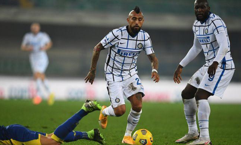 克罗托内球员士气高涨，为争取胜利不懈努力的简单介绍