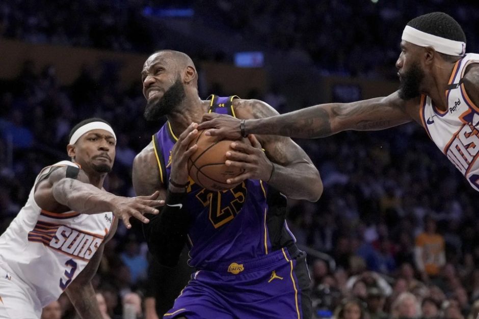 猛龙队在主场逆转湖人队,取得精彩胜利的简单介绍 猛龙队在主场逆转湖人队,取得精彩胜利的简单介绍