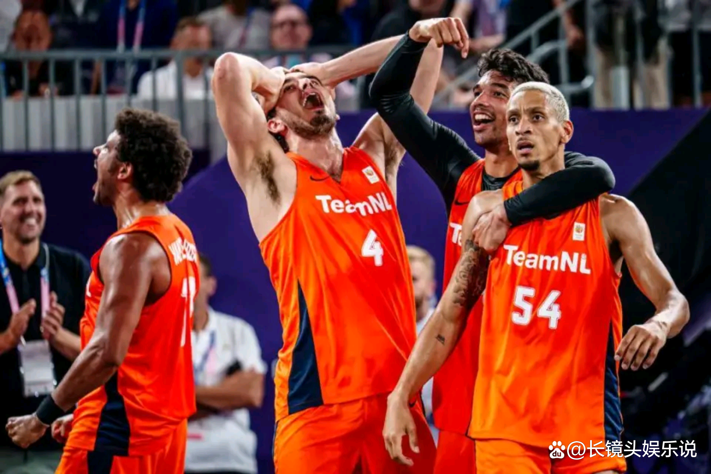 关于荷兰队再战南斯拉夫,力争晋级的信息 关于荷兰队再战南斯拉夫,力争晋级的信息