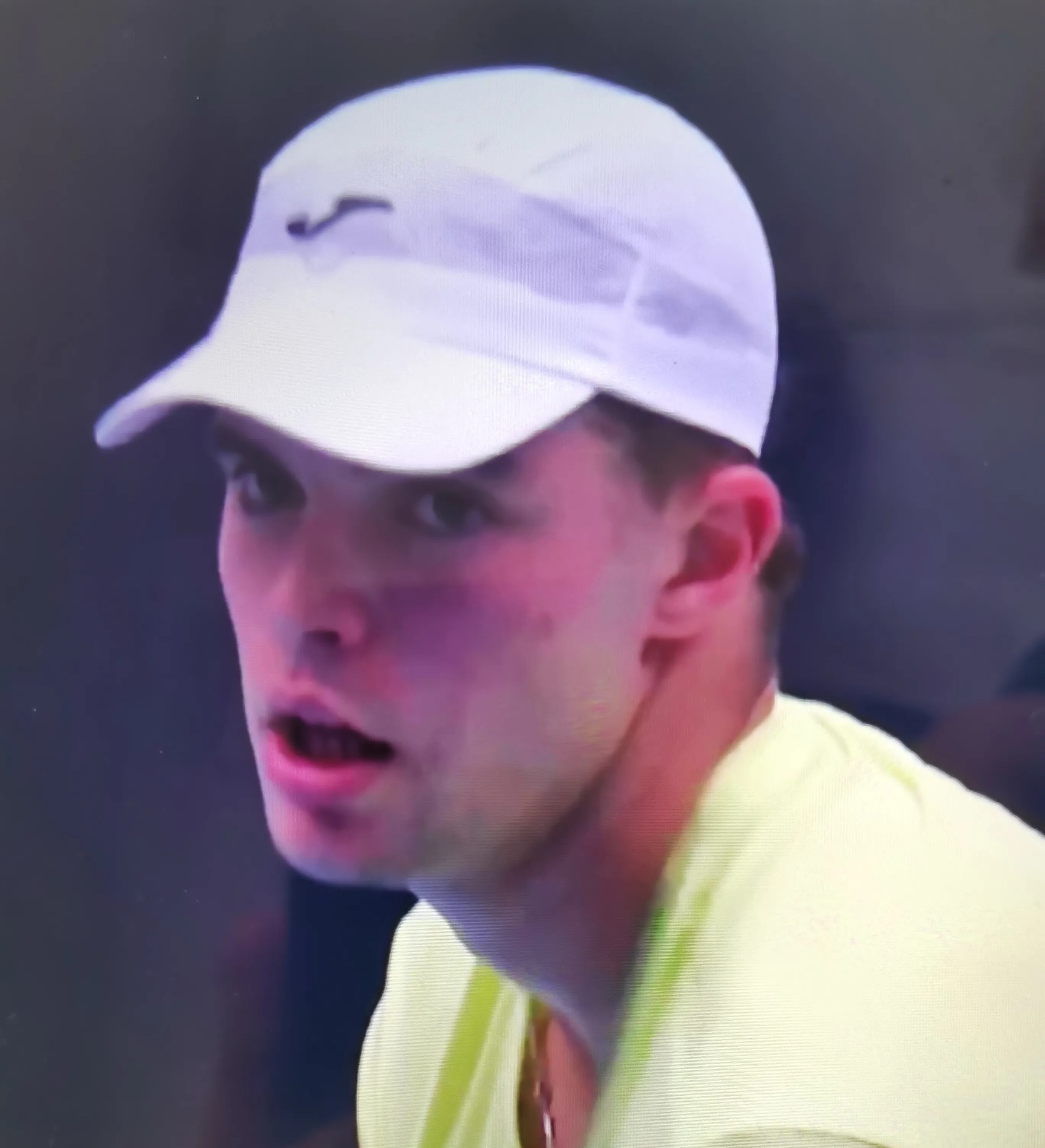 澳大利亚男子网球选手遭遇中途退赛 澳大利亚男子网球选手遭遇中途退赛