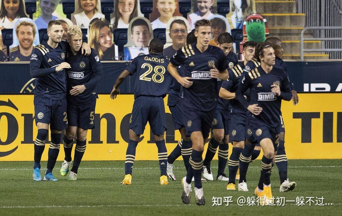 美国队在对墨西哥队的比赛中意外胜出 美国队在对墨西哥队的比赛中意外胜出