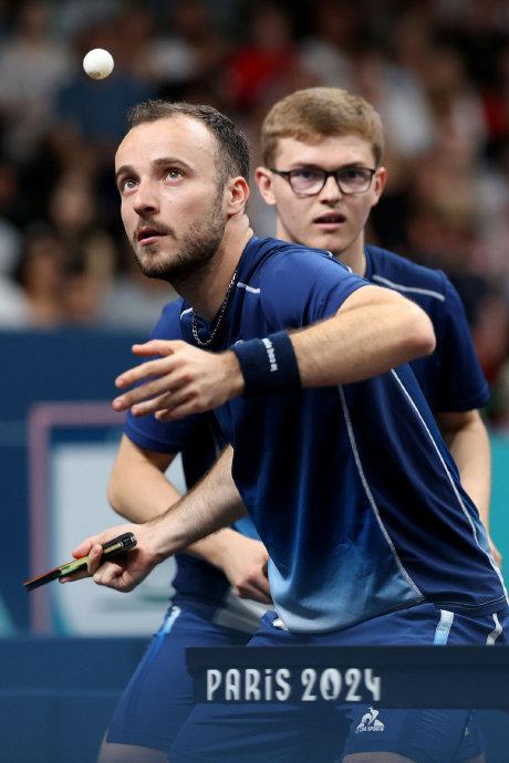 法国队再次站上领奖台,展现雄心 法国队再次站上领奖台,展现雄心