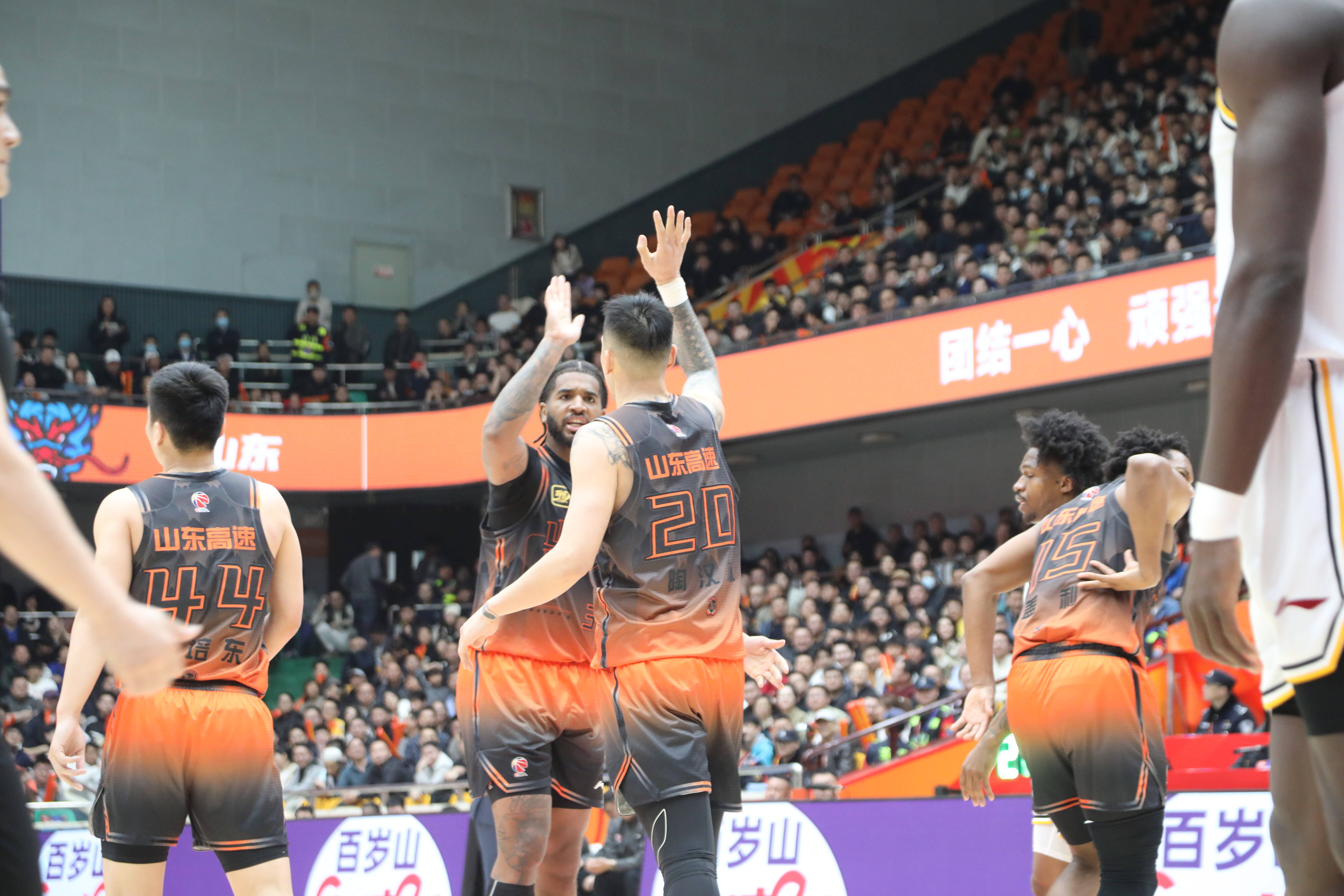 包含福建男篮客场惜败天津队,吞下两连败的词条 包含福建男篮客场惜败天津队,吞下两连败的词条