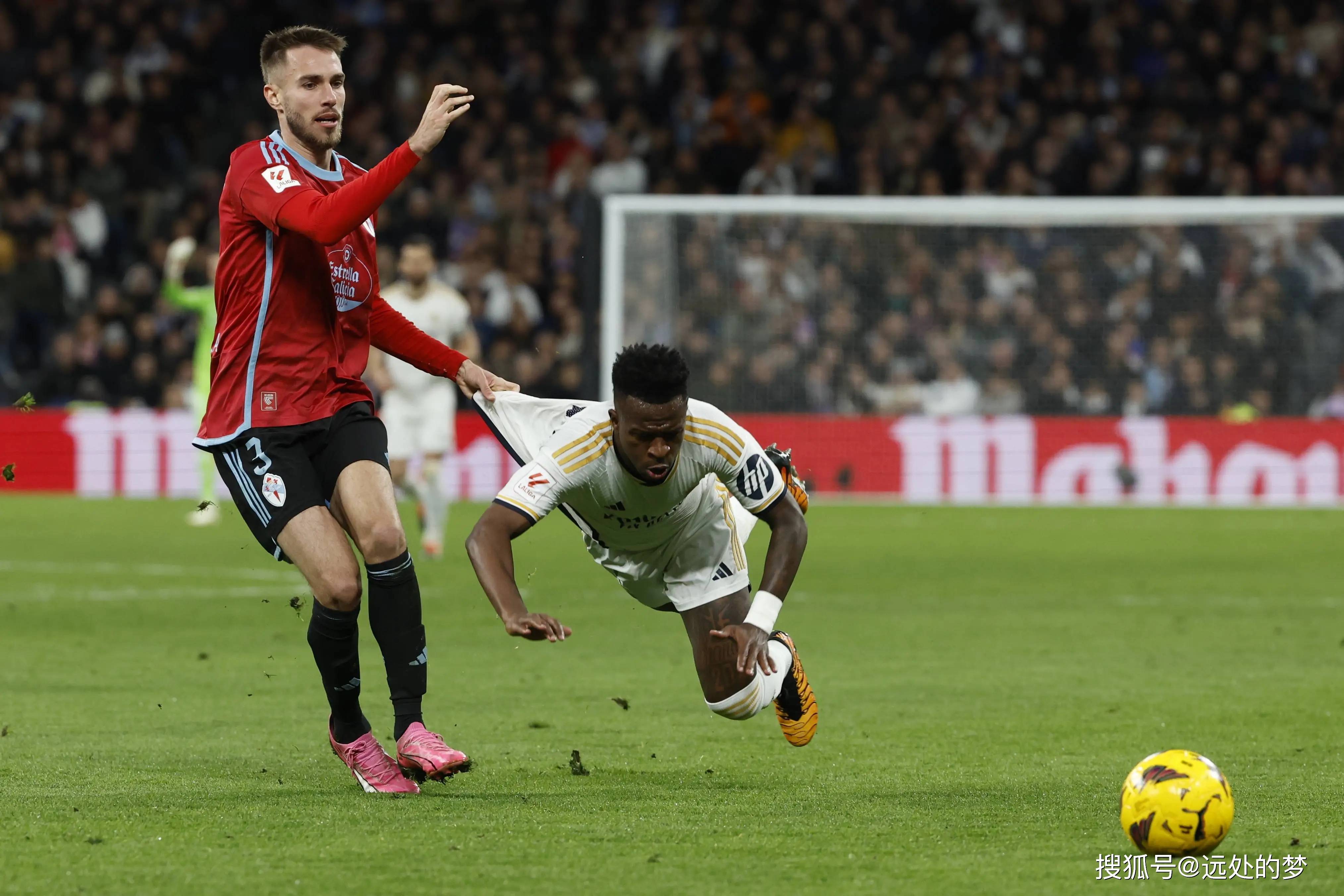 奥萨苏纳主场爆冷，逼平排名前四的简单介绍