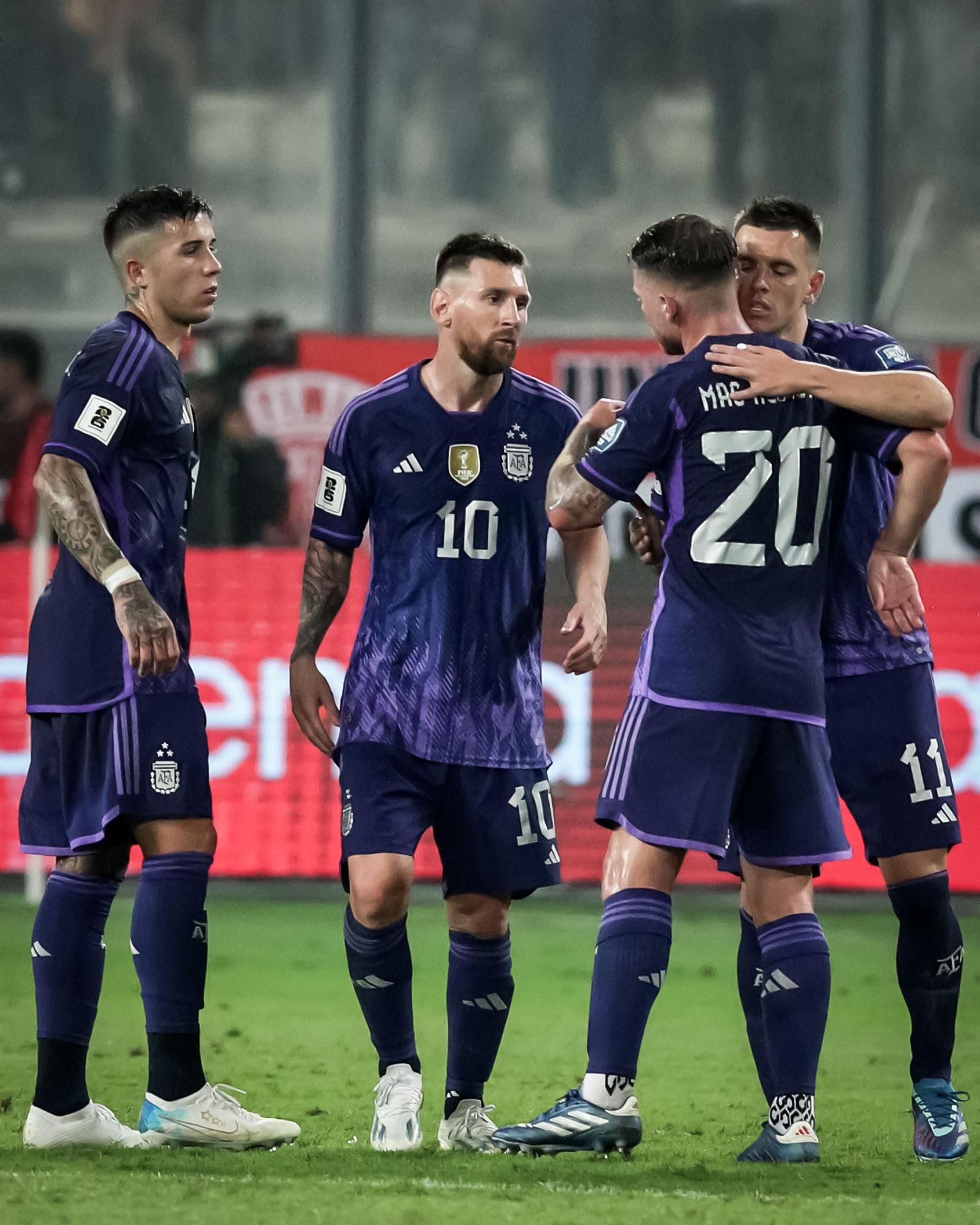 梅西高效出击，带领球队获胜晋级