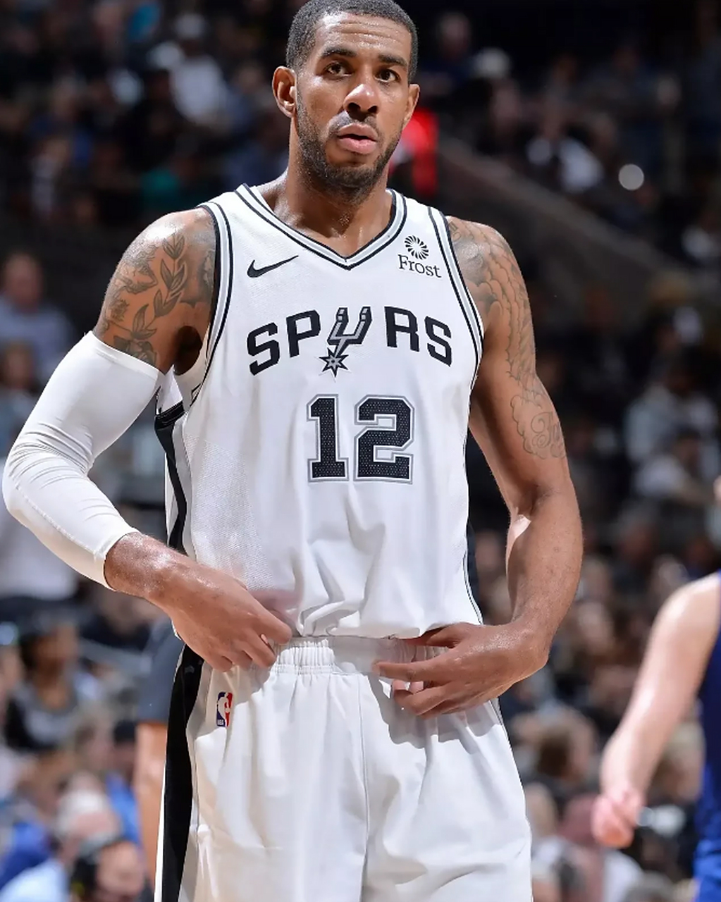 篮网队老将宣布退役,结束传奇生涯 篮网队老将宣布退役,结束传奇生涯