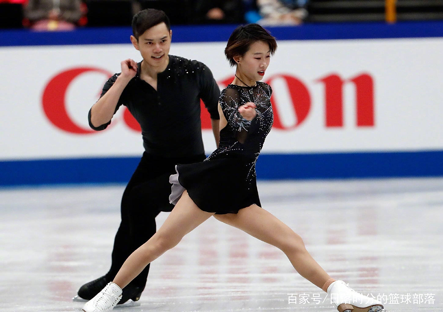 花样滑冰黑马尽显风采，完美演绎金牌成就