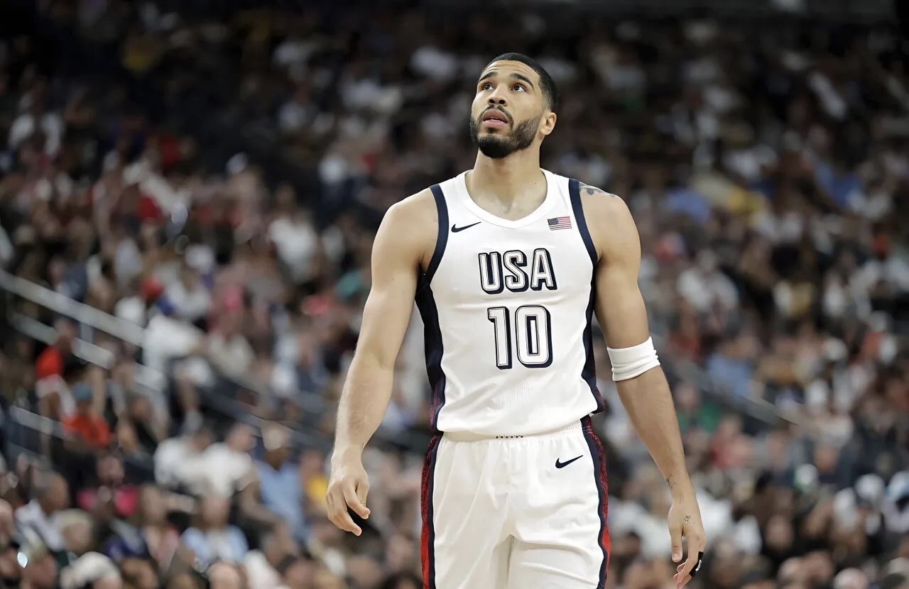 老鹰险胜劲旅,特雷-杨关键时刻犀利命中决胜球 老鹰险胜劲旅,特雷-杨关键时刻犀利命中决胜球