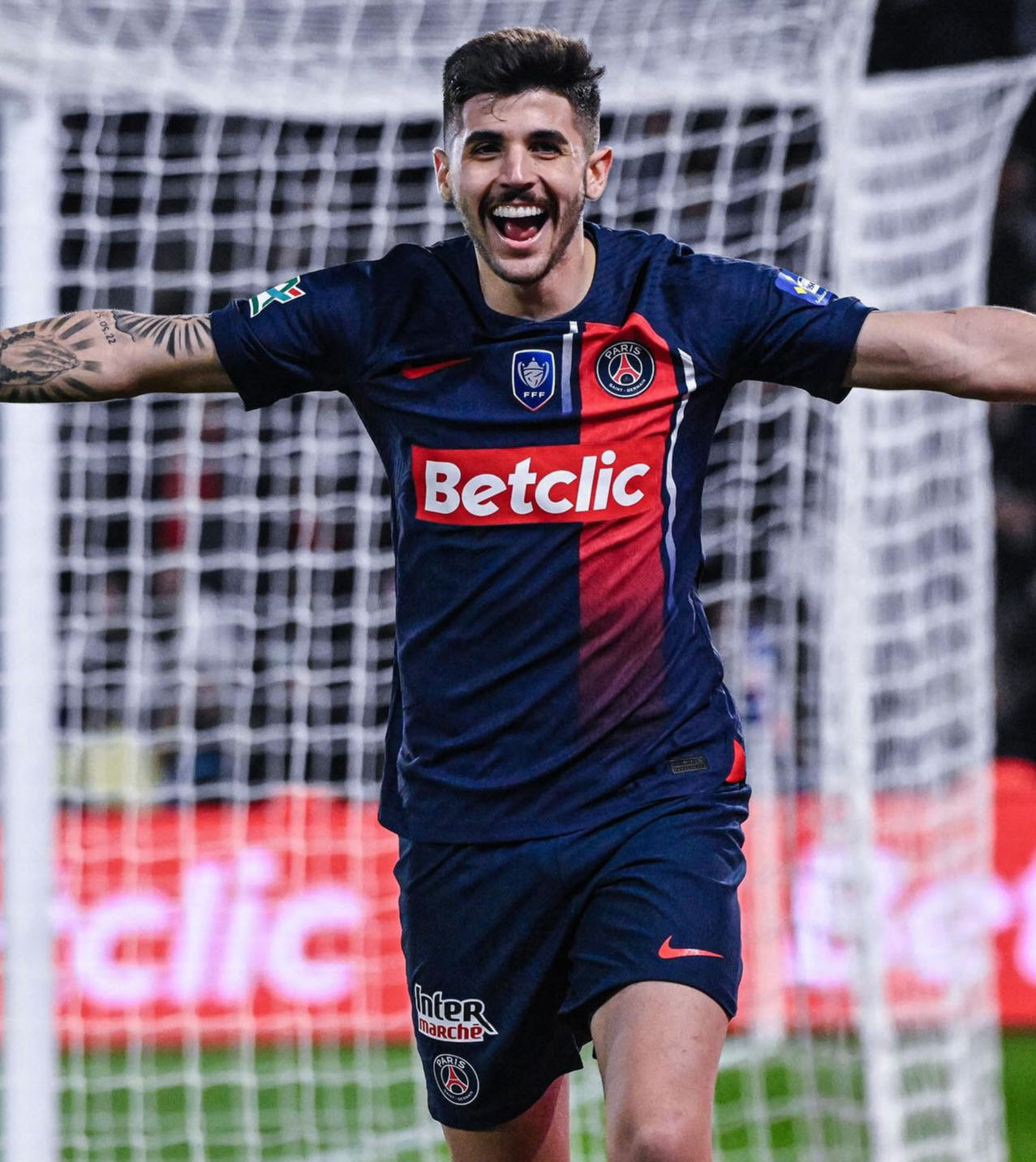 皇家马德里中后卫贝尔萨离队转会 皇家马德里中后卫贝尔萨离队转会