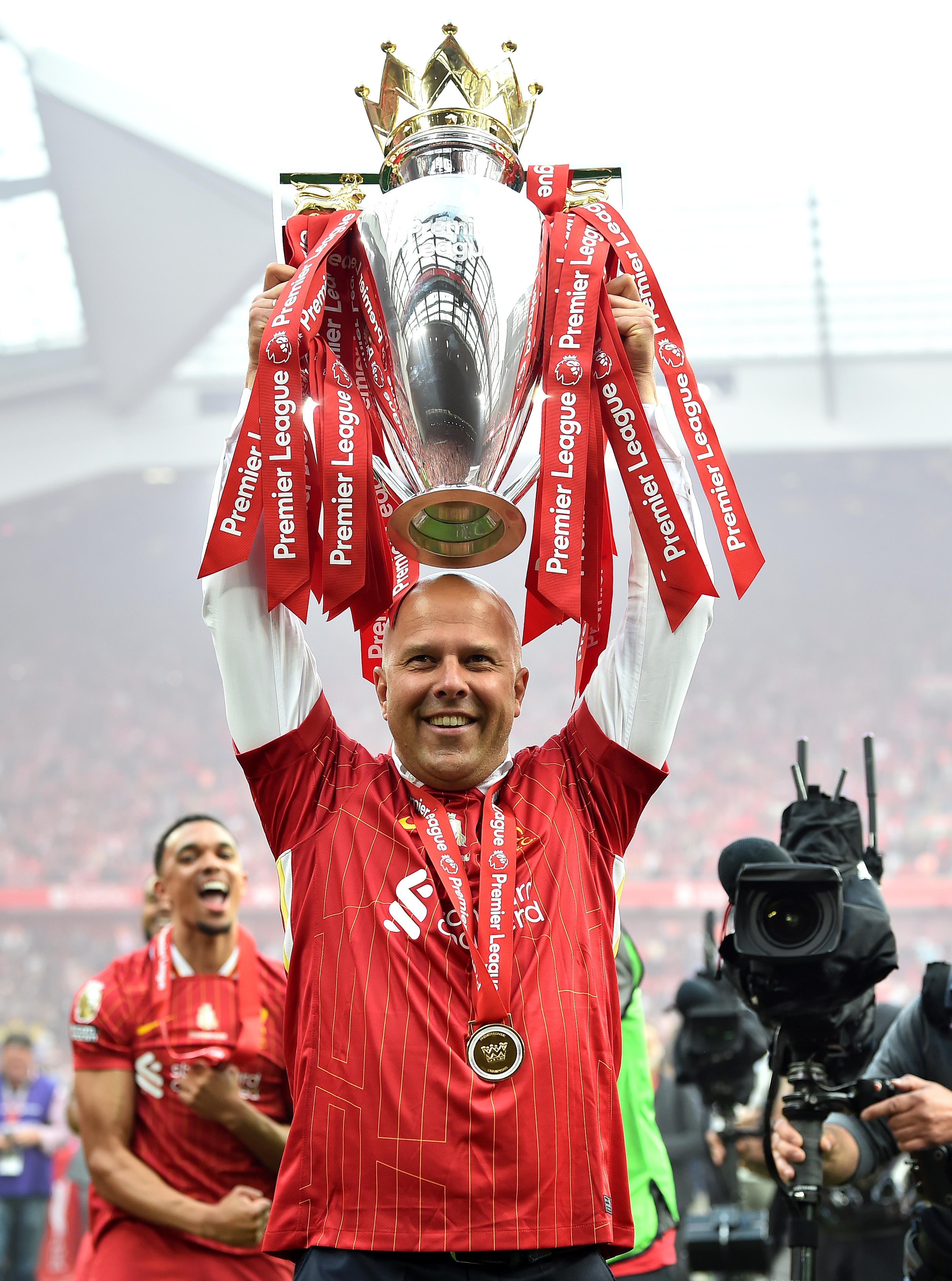 包含利物浦双线出击,欧洲足球聚焦精彩瞬间的词条 包含利物浦双线出击,欧洲足球聚焦精彩瞬间的词条