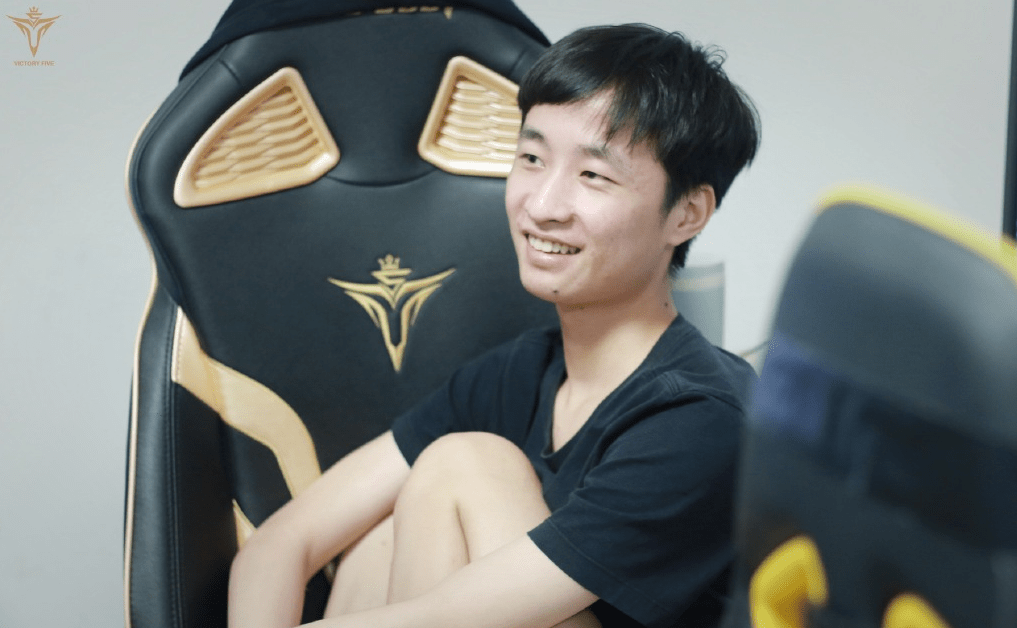 包含TES险胜V5,Inspired团战一打五焦点之战小组赛,让粉丝疯狂欢呼的词条 包含TES险胜V5,Inspired团战一打五焦点之战小组赛,让粉丝疯狂欢呼的词条