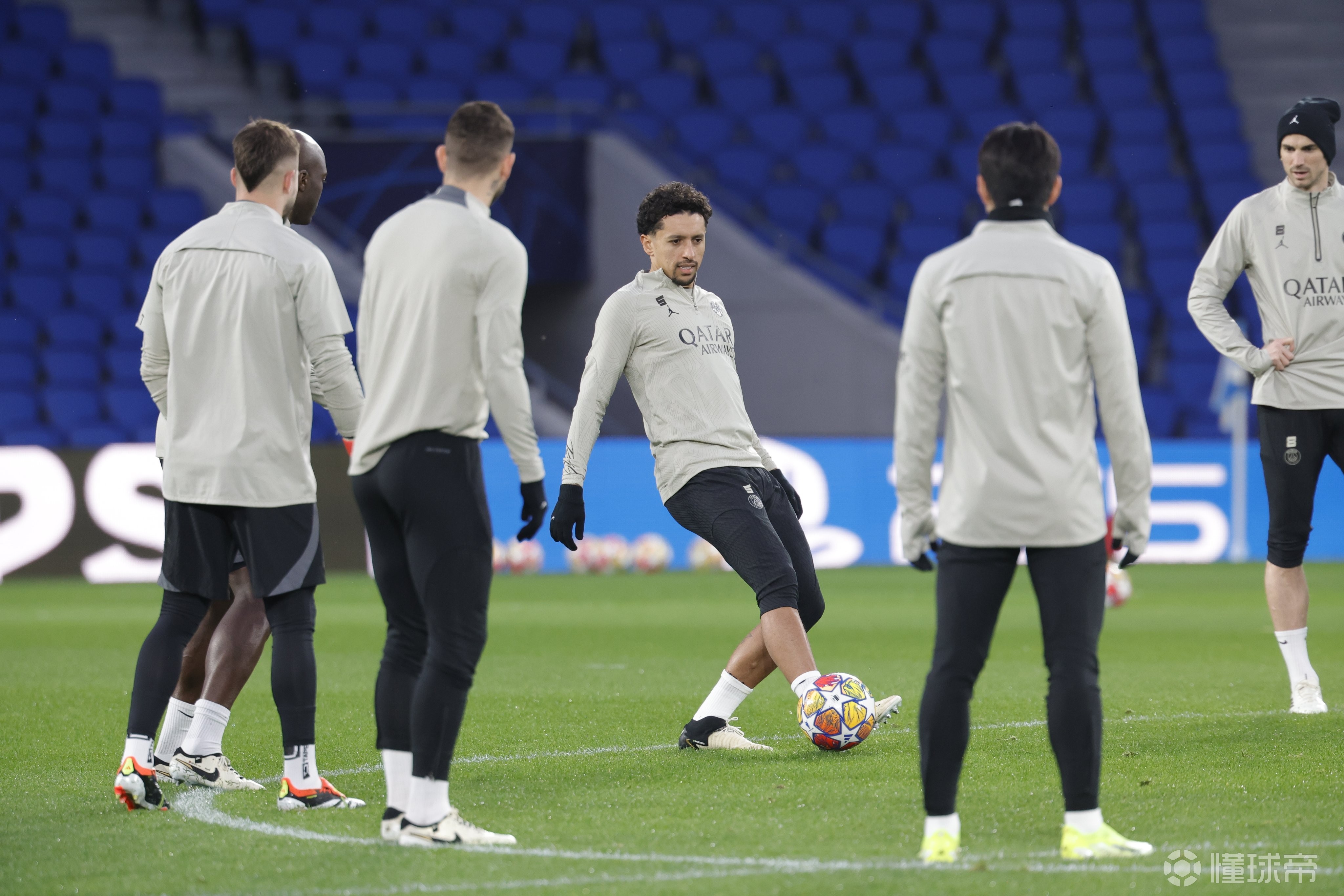 关于克罗地亚逆转塞维利亚，马尔基尼奥斯制霸全场的信息