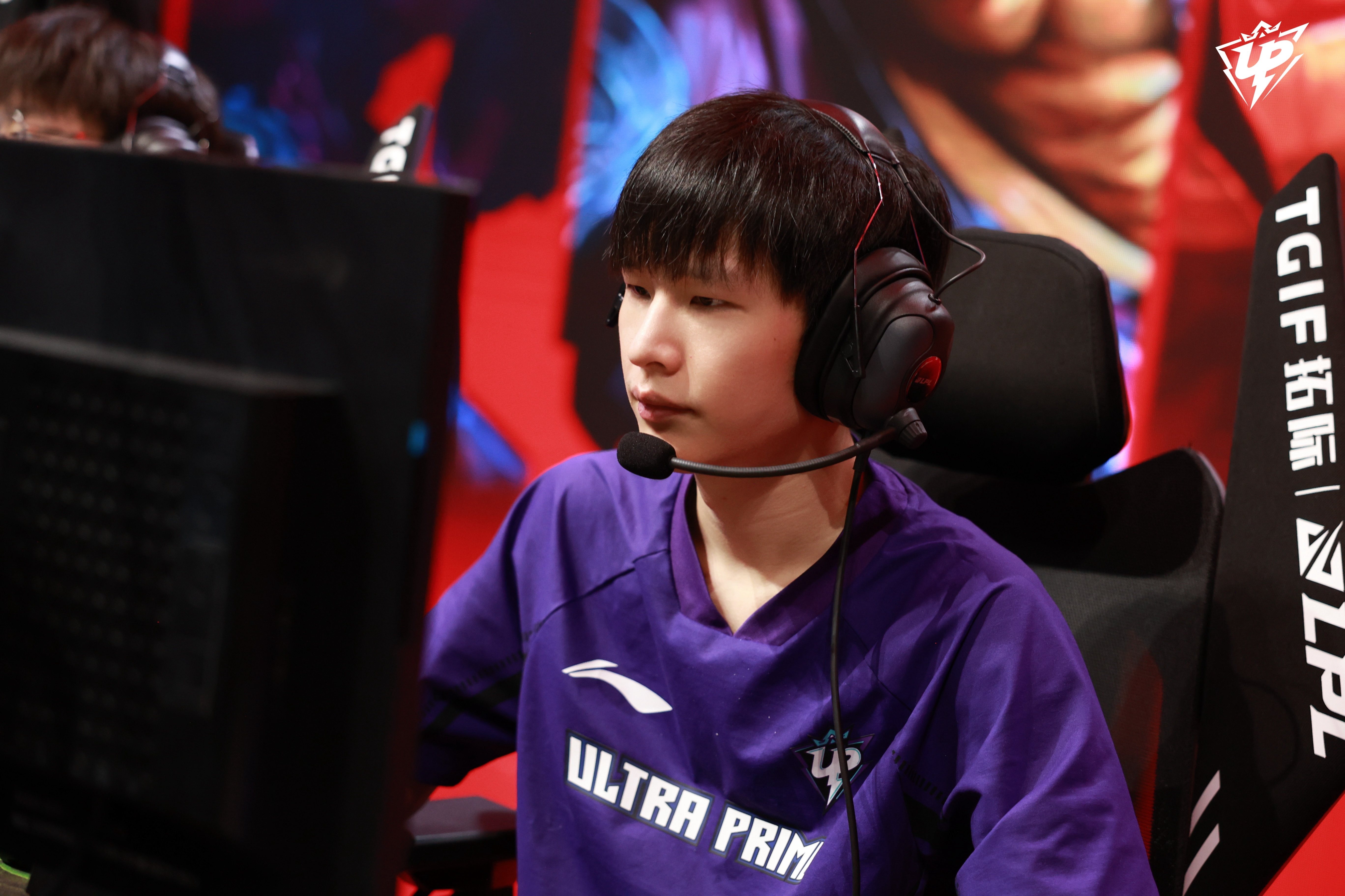 关于英雄联盟球员突破自我,表现堪称完美的信息 关于英雄联盟球员突破自我,表现堪称完美的信息